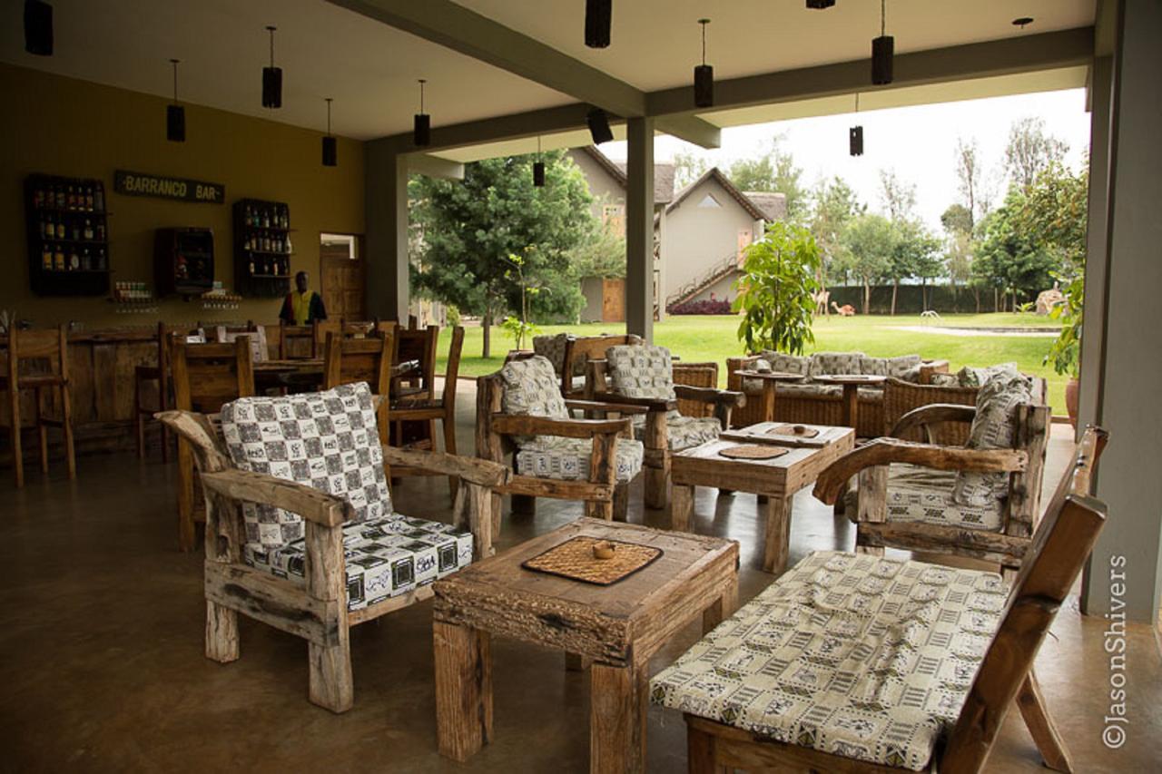 Weru Weru River Lodge Εξωτερικό φωτογραφία