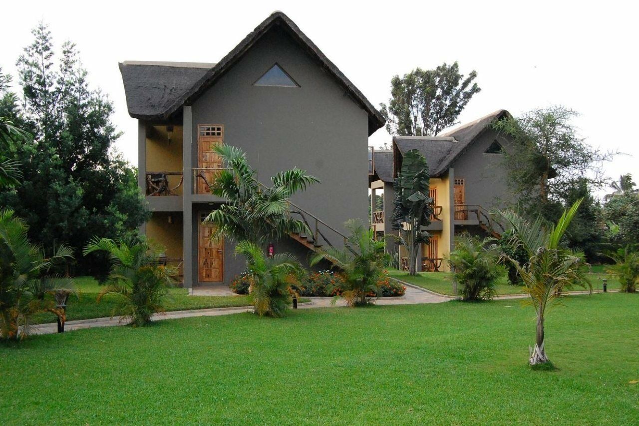 Weru Weru River Lodge Εξωτερικό φωτογραφία