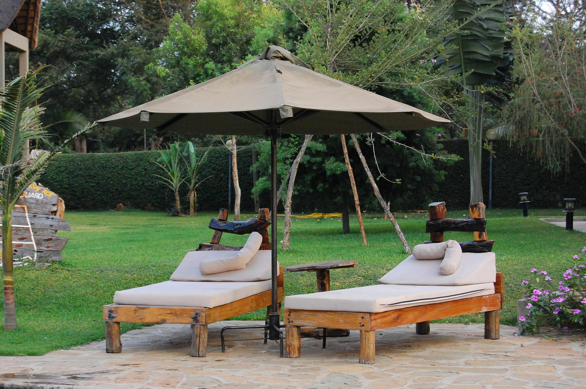 Weru Weru River Lodge Εξωτερικό φωτογραφία