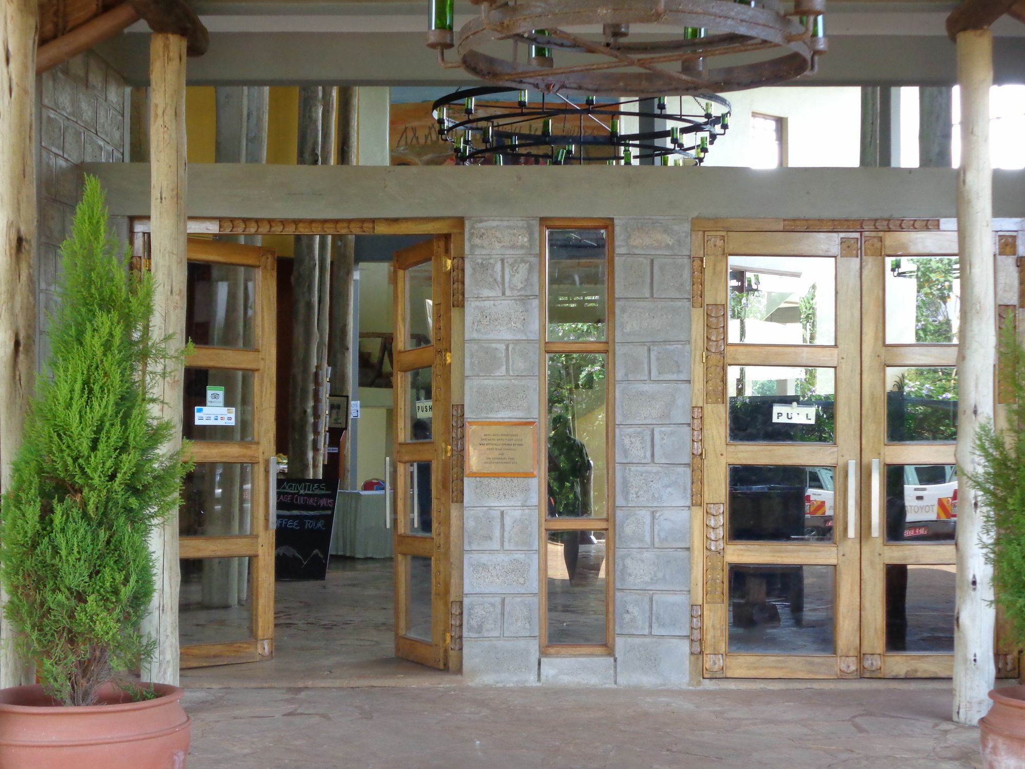 Weru Weru River Lodge Εξωτερικό φωτογραφία